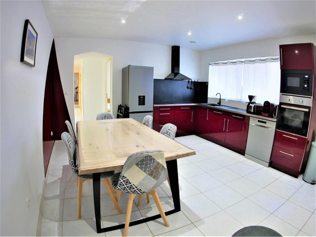 Le Salsero T4 De 93m2 En Centre Avec Billard Clim Prime Video Wifi Fibre Nîmes